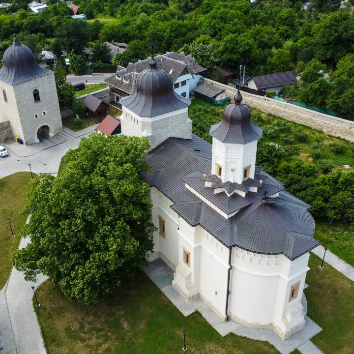 Mănăstirea Bârnova 